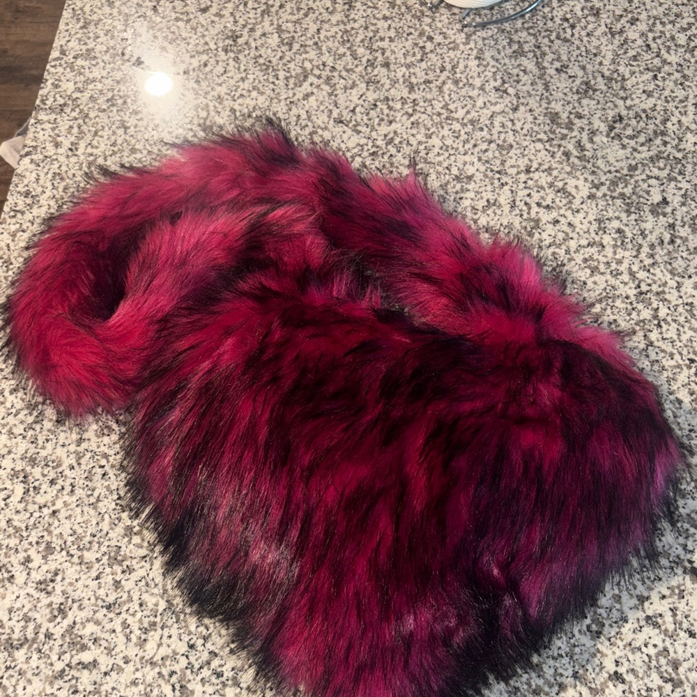 Faux Fur Scarf in Burgundy and Black